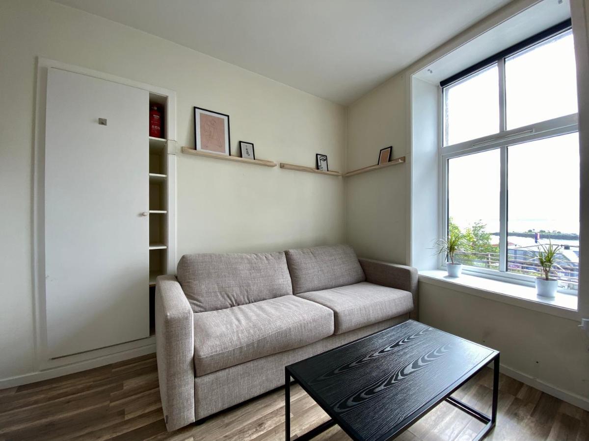 Small, Central And Quiet Studio Apartment In Ålesund Extérieur photo